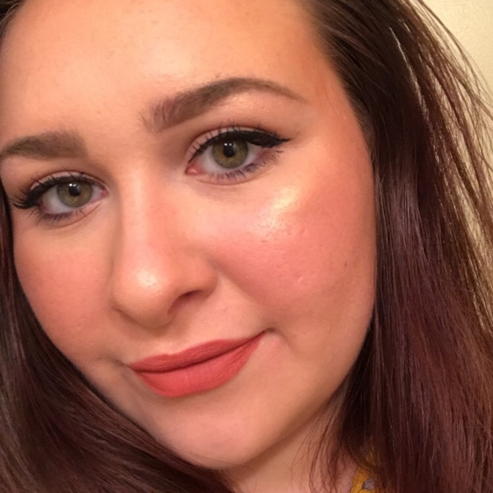 Meet your Posher, Lucy